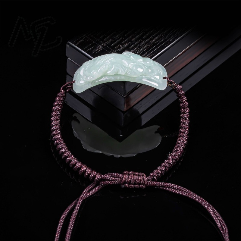 กำไลหยกพม่าแกะสลักลายปี่เซียะ  - Vintage Fashion Accessories บทวิจารณ์และราคา